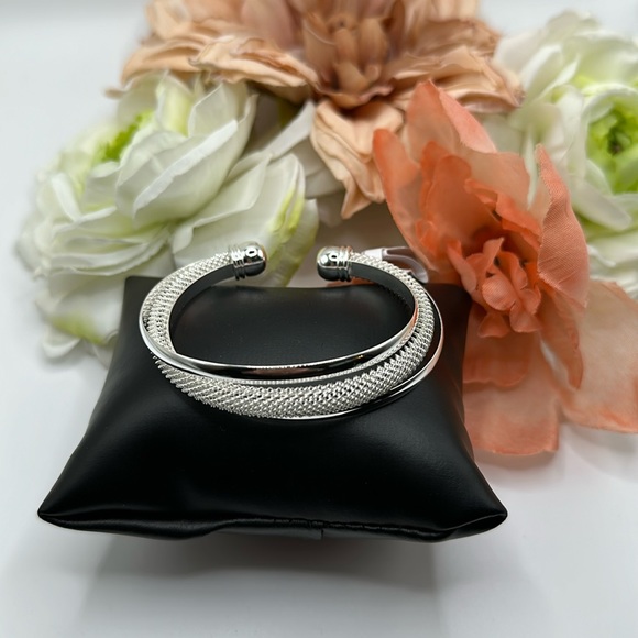 Mesh & Silver Cuff Bangle Bracelet NEW! - Picture 2 of 6